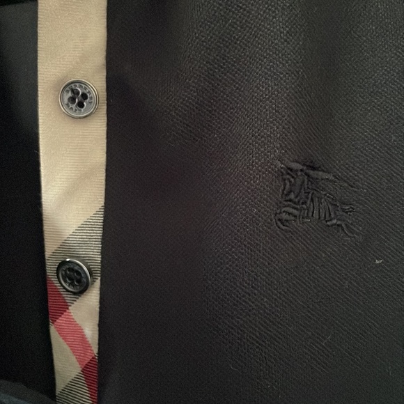 Burberry polo T-shirt size S (petite) Brand new no tag - Picture 3 of 4